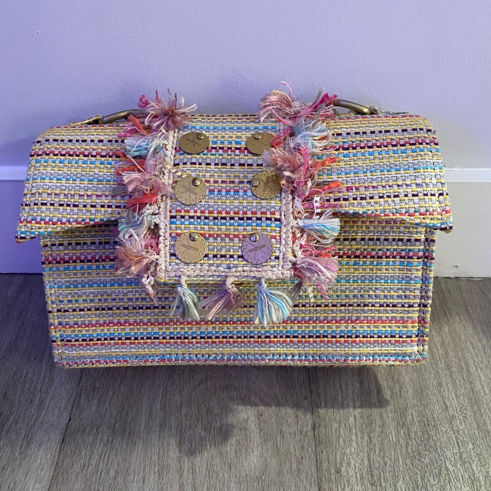 Crossbody or shoulder bag